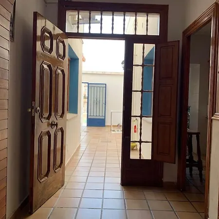 Ca Corrales: En La Playa, Pero En El Pueblo Holiday home *