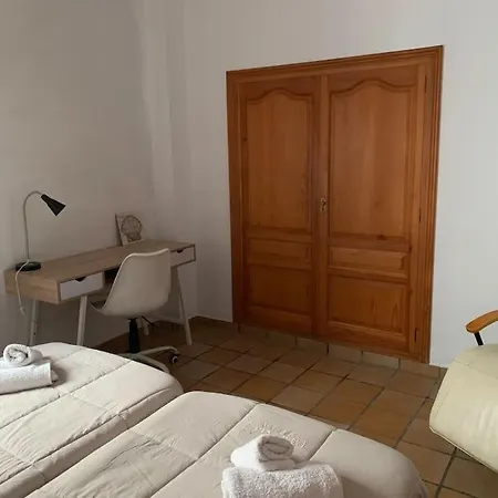 Ca Corrales: En La Playa, Pero En El Pueblo Ferienhaus *