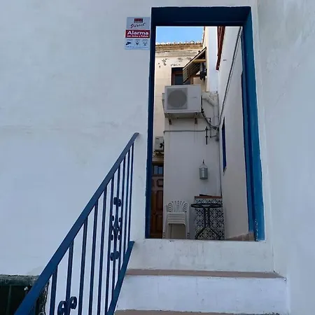 Ca Corrales: En La Playa, Pero En El Pueblo Ferienhaus *