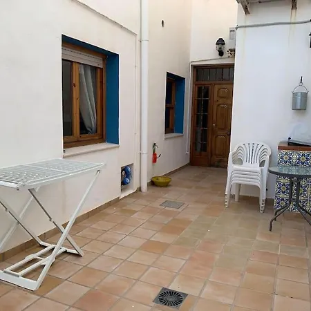 Ca Corrales: En La Playa, Pero En El Pueblo Ferienhaus *